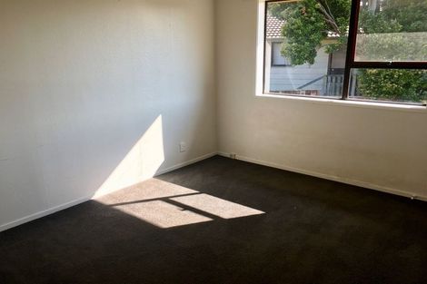 Photo of property in 15 Olena Avenue, Sunnyhills, Auckland, 2010