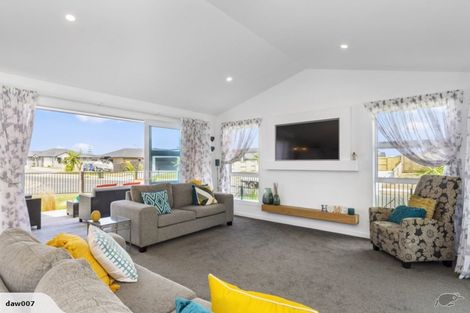 Photo of property in 1 Wahaika Way, Papamoa Beach, Papamoa, 3118