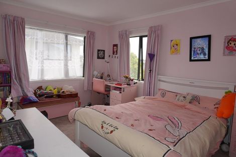 Photo of property in 20 Eastwood Rise, Browns Bay, Auckland, 0630