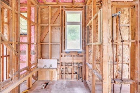 Photo of property in 3 Onslow Road, Bluff Hill, Napier, 4110