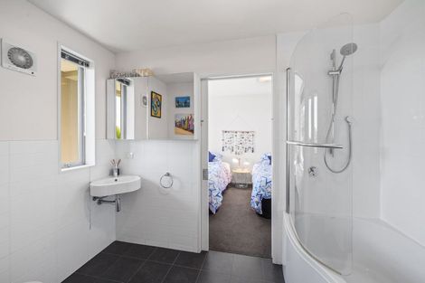 Photo of property in 10 Quarry Hill Terrace, Kennedys Bush, Christchurch, 8025