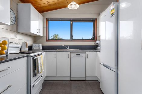 Photo of property in 2 Windsor Rise, Whakatane, 3120