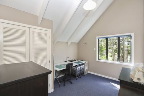 Photo of property in 162a Mangorei Road, Merrilands, New Plymouth, 4312