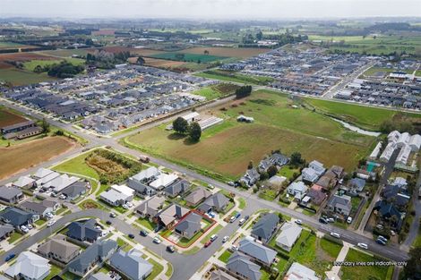 Photo of property in 1 O Ruamano Crescent, Pukekohe, 2120