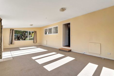 Photo of property in 18 Olivia Street, Stratford, 4332