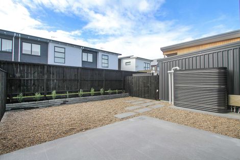 Photo of property in 33 Wallace Road, Ranui, Auckland, 0612