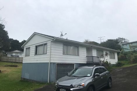 Photo of property in 27 Taurus Crescent, Beach Haven, Auckland, 0626