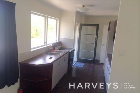 Photo of property in 42 Crystal Avenue, Glendene, Auckland, 0602