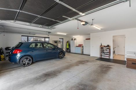 Photo of property in 211 Wingatui Road, Mosgiel, 9024