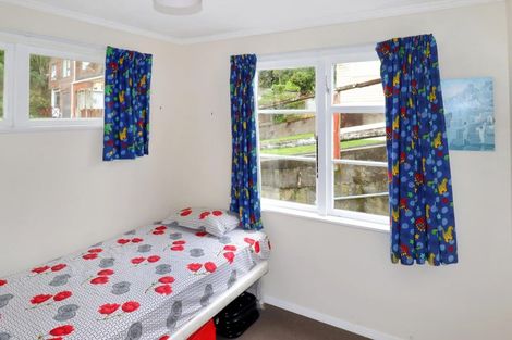 Photo of property in 41 Lyndfield Lane, Newlands, Wellington, 6037