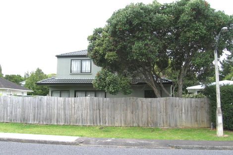 Photo of property in 1/19 Seine Road, Forrest Hill, Auckland, 0620