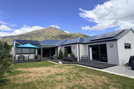 Photo of property in 12 Chadlington Way, Lower Shotover, Queenstown, 9304