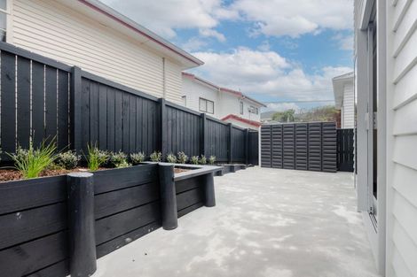 Photo of property in 27b Ranui Terrace, Tawa, Wellington, 5028
