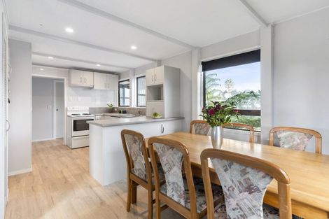 Photo of property in 100 Mayfair Avenue, Whangamata, 3620