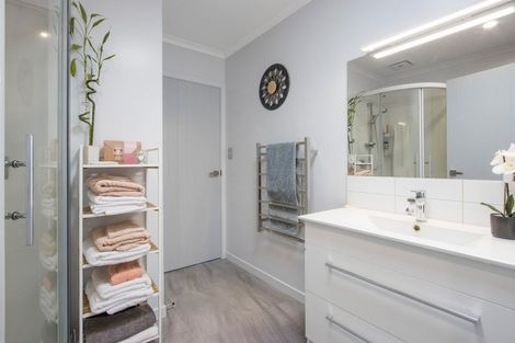 Photo of property in Waterview Estate, 26/4 Greystone Place, Omokoroa, 3114