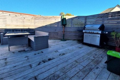 Photo of property in 3 Ambler Avenue, Glen Eden, Auckland, 0602