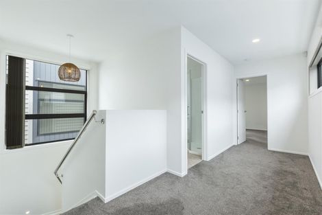 Photo of property in 31 Tapuwae Way, Mangere Bridge, Auckland, 2022