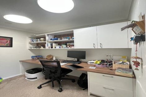 Photo of property in 13 Opaoa Way, Aotea, Porirua, 5024