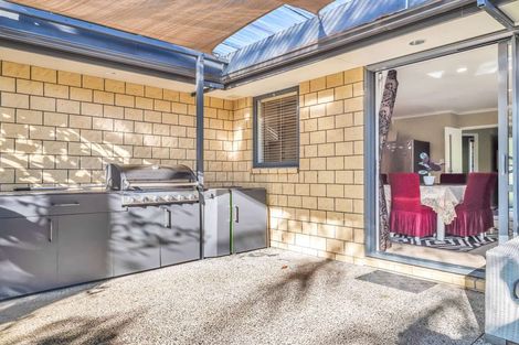 Photo of property in 45b Springs Road, Parakai, 0830