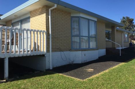 Photo of property in 1b Picasso Drive, West Harbour, Auckland, 0618