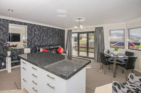 Photo of property in 1-2/8a Lilian Street, Te Kamo, Whangarei, 0112