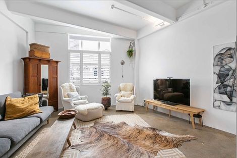Photo of property in 22 Emily Place, Bellevue, Tauranga, 3110