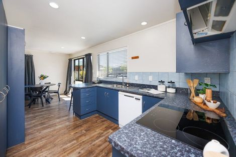 Photo of property in 92 Parnell Heights, Kelvin Grove, Palmerston North, 4414