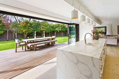 Photo of property in 5 Lavinia Grove, Waikanae Beach, Waikanae, 5036