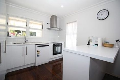 Photo of property in 27 Claude Road, Hillpark, Auckland, 2102