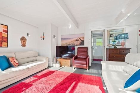 Photo of property in 7/18 Parr Terrace, Castor Bay, Auckland, 0620