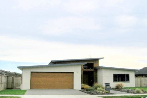 Photo of property in 83 The Drive, Paraparaumu Beach, Paraparaumu, 5032