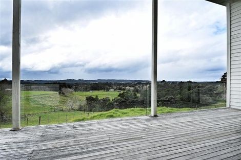 Photo of property in 151 Puke Road, Kumeu, 0891