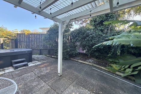 Photo of property in 12 Freya Place, Torbay, Auckland, 0630
