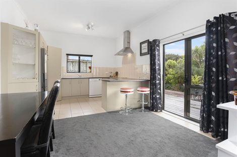 Photo of property in 11a Westglen Place, Ranui, Auckland, 0612