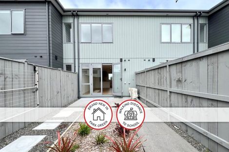 Photo of property in 10 Park Green Avenue, Rosehill, Papakura, 2113