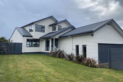 Photo of property in 1446 Whangaparaoa Road, Army Bay, Whangaparaoa, 0930