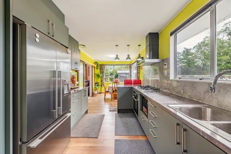 Photo of property in 71 California Drive, Totara Park, Upper Hutt, 5018