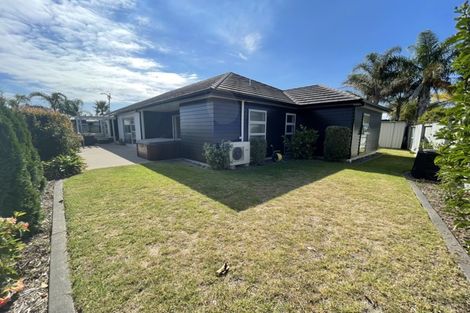 Photo of property in 15 Pompano Key, Papamoa Beach, Papamoa, 3118