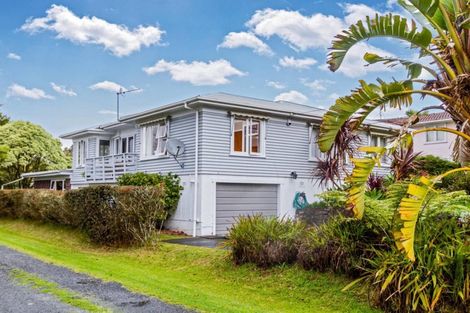 Photo of property in 13 Tahi Terrace, Glen Eden, Auckland, 0602