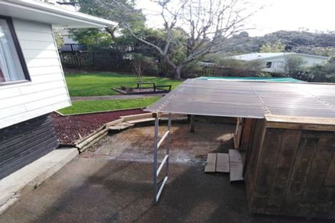 Photo of property in 11 Arde Place, Massey, Auckland, 0614