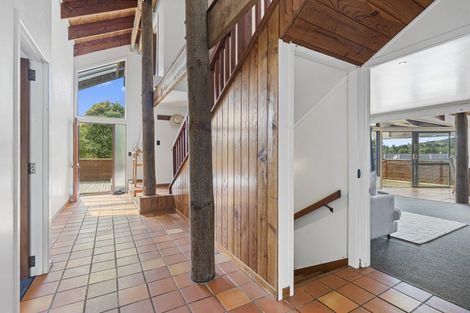 Photo of property in 12 Kaitake Place, Oakura, 4314