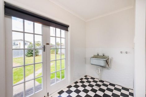 Photo of property in 20 Liverpool Street, Takaro, Palmerston North, 4412