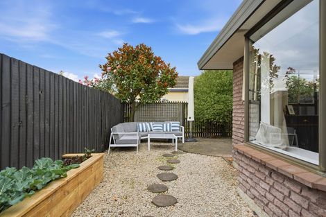 Photo of property in 1/54 Aorangi Road, Bryndwr, Christchurch, 8053