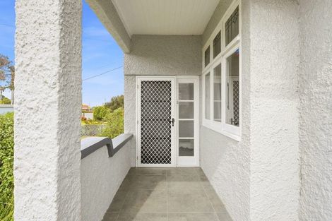 Photo of property in 96 Alma Road, Gonville, Whanganui, 4501