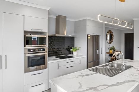 Photo of property in 10 Eastbank Drive, Katikati, 3129