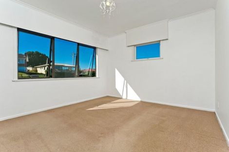 Photo of property in 7 Camelot Place, Glenfield, Auckland, 0629