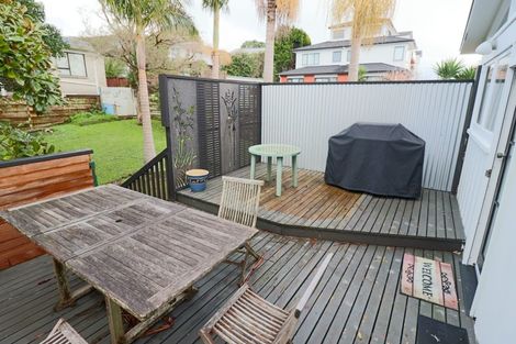 Photo of property in 3 Hepper Street, New Lynn, Auckland, 0600