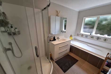 Photo of property in 6b Faber Place, Inglewood, 4330