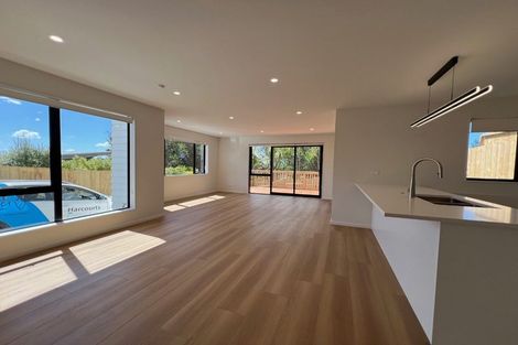 Photo of property in 6 Firth Road, Torbay, Auckland, 0630