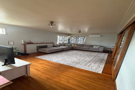 Photo of property in 281 Pakuranga Road, Pakuranga Heights, Auckland, 2010